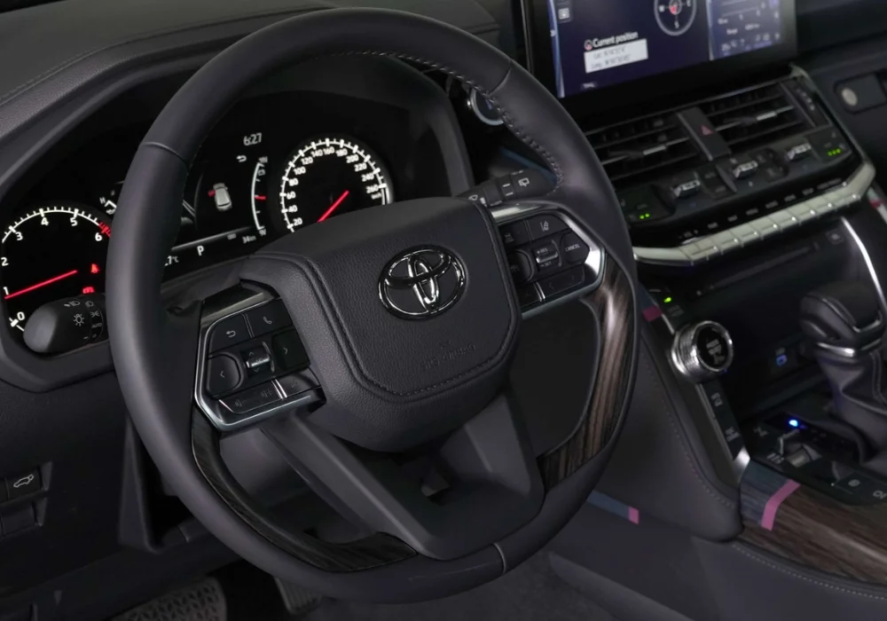 Land Cruiser 300 - VX 4.0 6AT 4X4