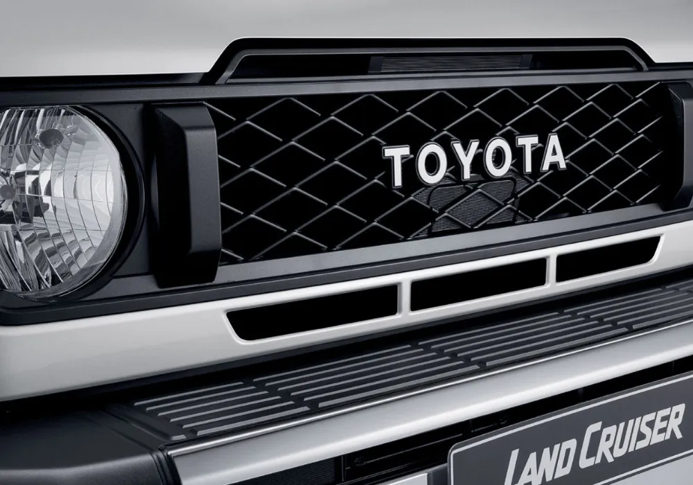 Land Cruiser 76 LX 4.0 5MT 4x4